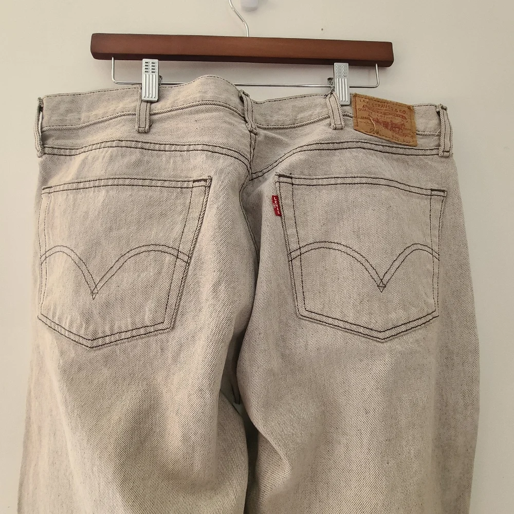 Men's Levi's 501 button Jeans Sz 40x32